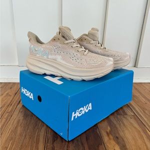 Women’s HOKA One One Clifton 9 eggnog/shifting sand